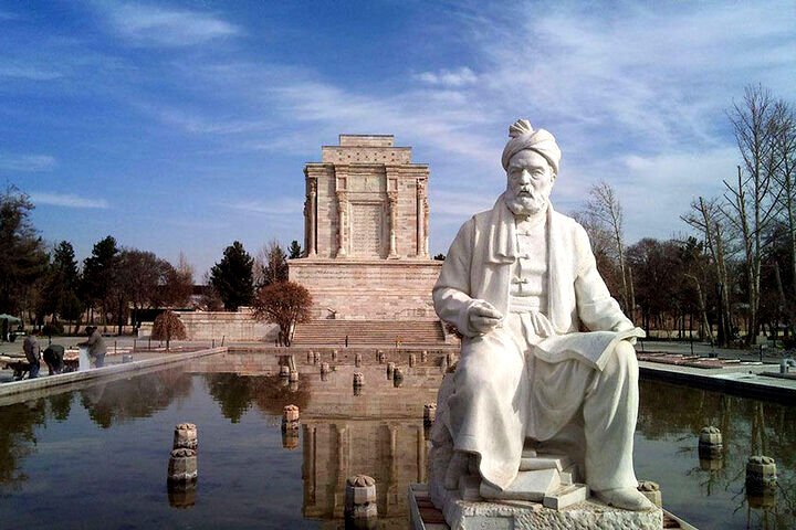 کارِ سیاسیِ فردوسی!