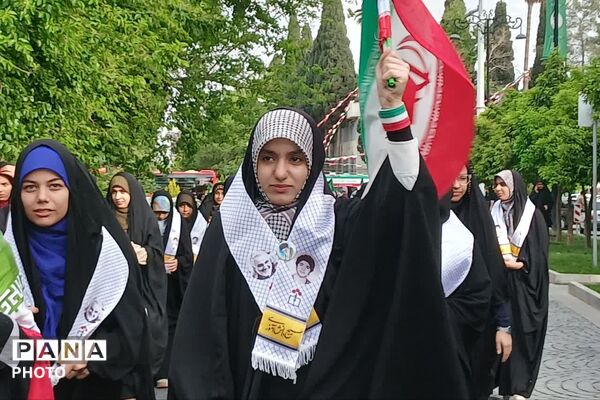 اجتماع دختران جان فدای ایران در شیراز