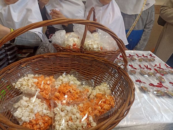 بازارچه در دبستان کبری سرشته 