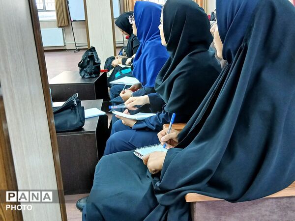 جهشی به سوی توانمند سازی مربیان و آموزگاران شهرستان ملارد