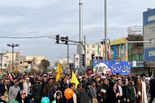 شور انقلابی در پیشوا، همه یکصدا برای ایران در 22 بهمن