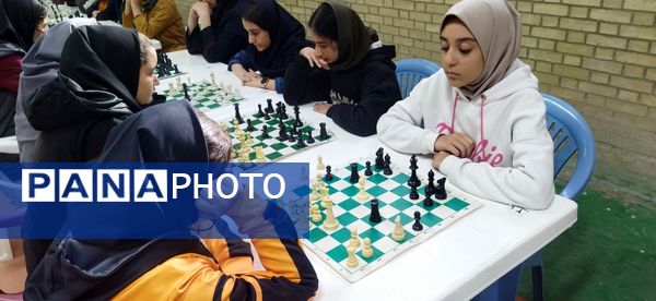 مسابقات شطرنج متوسطه دختران شهرستان قدس 