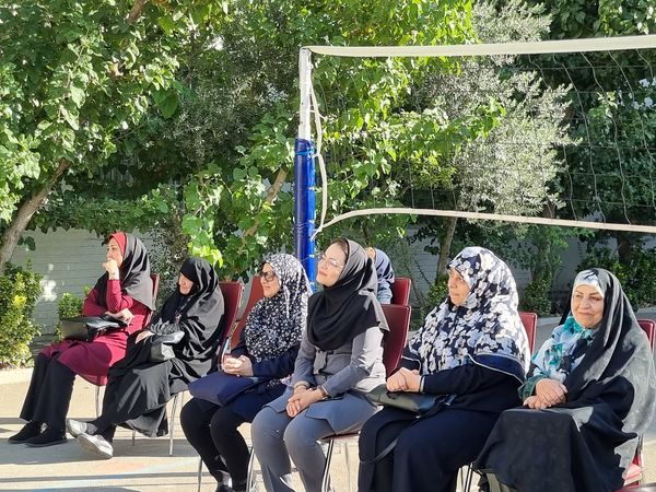 برگزاری جشن آغاز سال تحصیلی و مهر محمدی در دبیرستان شهیده معصومه قزوینی 