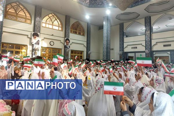 جشن تکلیف؛ لبخند بندگی در قاب تصویر