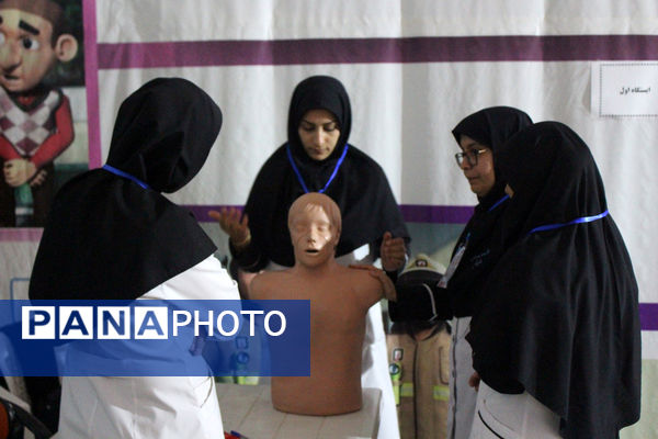 رقابت‌های مراقبین سلامت قم در بخش امداد و نجات