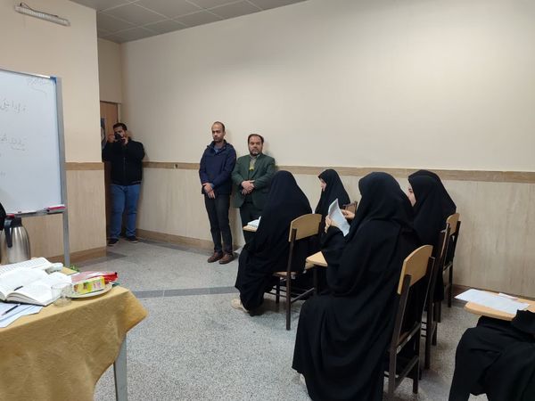 مسابقات قرآن و عترت متوسطه دوم در شهرستان کاشمر 
