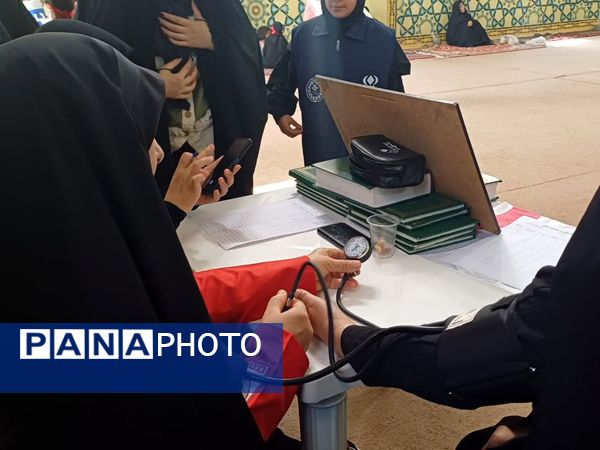 ویژه برنامه رهروان زینبی در آستان مقدس حضرت سیدان‌الکریمان 