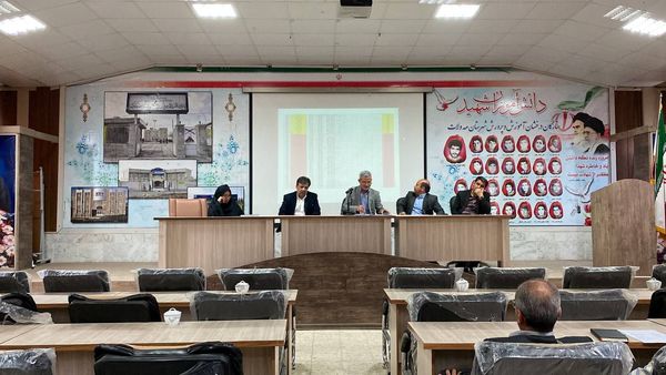 همایش مدیران مدارس شهرستان مه‌ولات در آستانه هفته بزرگداشت مقام والای معلم
