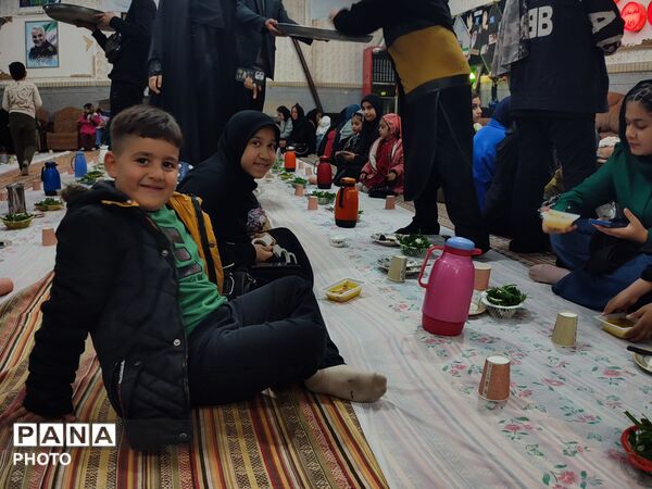 قرائت قرآن، نماز جماعت و افطار در مسجد خاتم پیامبران 