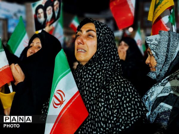 نسل نو در گلوگاه پای کار وطن
