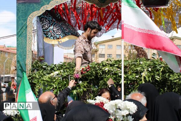 تشییع پیکر خانوداه شهید دکتر حسین طاهری در پردیس