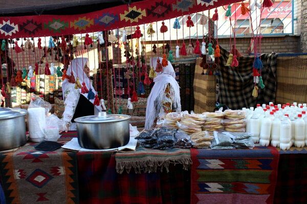 برگزاری جشنواره غذا و صنایع‌دستی در شهرستان نظرآباد