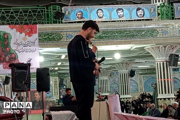 از کودکان تا بسیجیان؛ همه آمدند برای مردی که در قلب مردم بود
