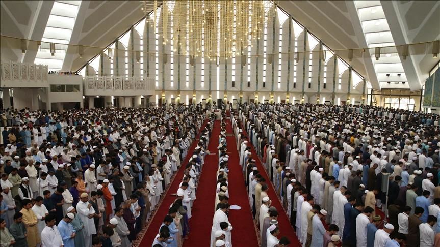 اجتماع میلیونی مسلمانان پاکستانی در عیدفطر