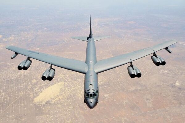 بمب‌افکن B-52 آمریکا سقوط کرد+فیلم
