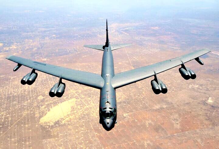 بمب‌افکن B-52 آمریکا سقوط کرد+فیلم