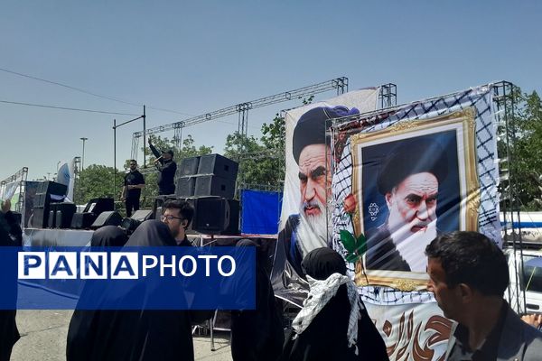 حضور همکاران فرهنگی آموزش و پرورش ملارد به حرم مطهر امام خمینی(ره) در سالروز ارتحال بنیانگذار جمهوری اسلامی