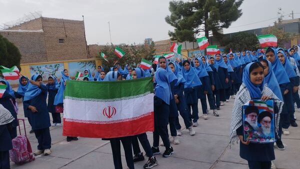 مراسم زنگ مهر در مدرسه فرهنگ خلیل آباد