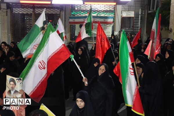 شب ۱۸۸ خروش انقلابی مردم درق؛ طنین فریاد استکبارستیزی در دارالمؤمنین
