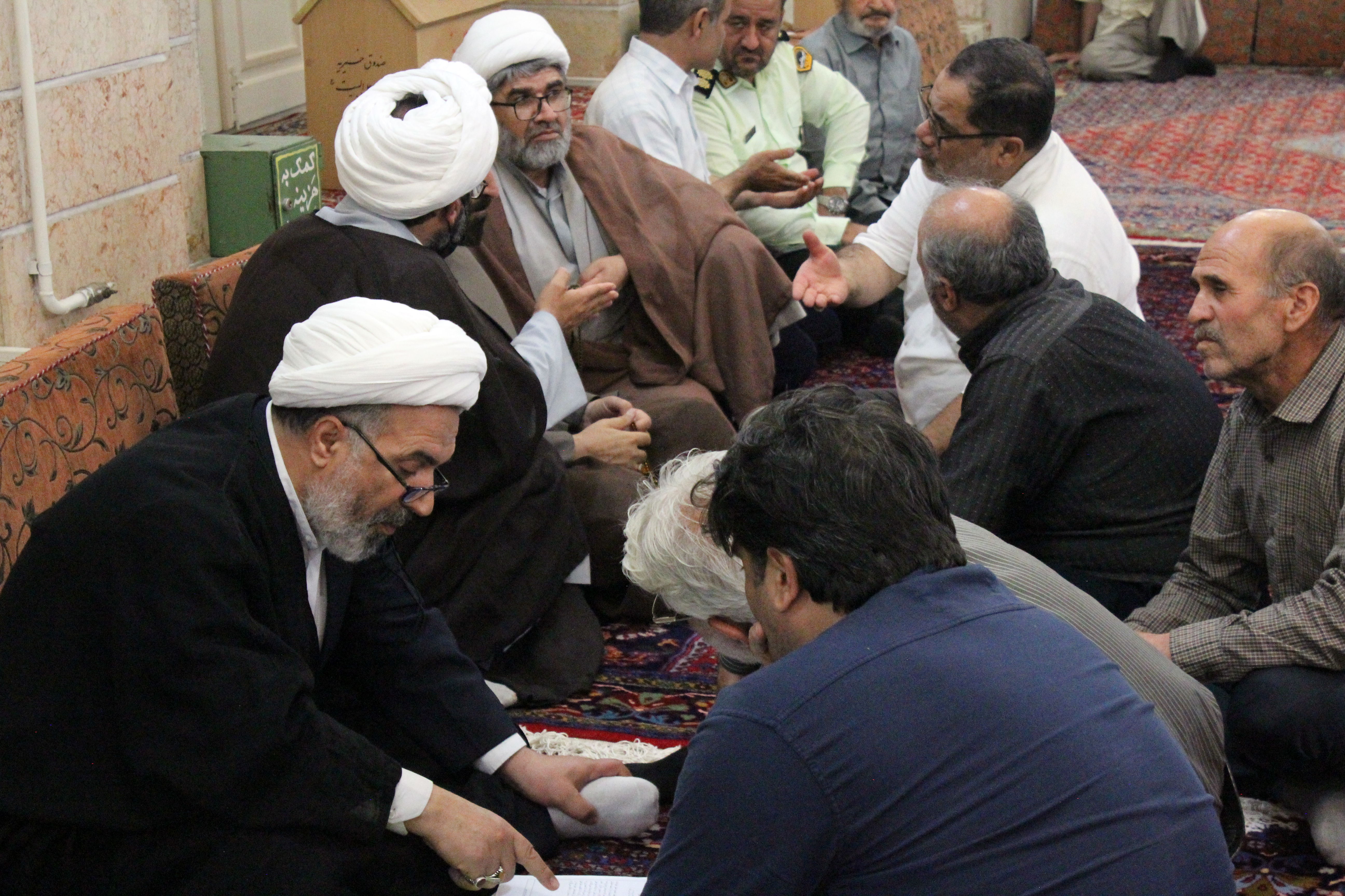 مسئولان قضایی زنجان پای درد دل مردم