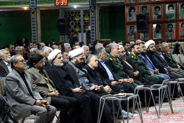 تجلیل از پیر غلامان حسینی در آیین نخل عاشقی ۲