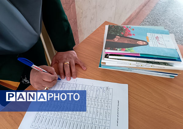 دبیرستان رضوانه شاهبیکی سربیشه آماده استقبال از دانش‌آموزان