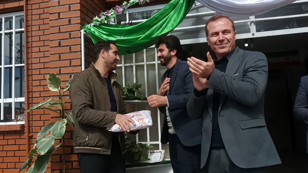 تقدیر از دانش‌آموزان برتر دبیرستان پژوهش آشخانه 