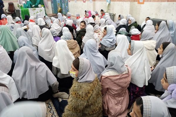 جشن ولادت امام علی(ع) در مدرسه شهید آقچه‌لو رباط‌کریم