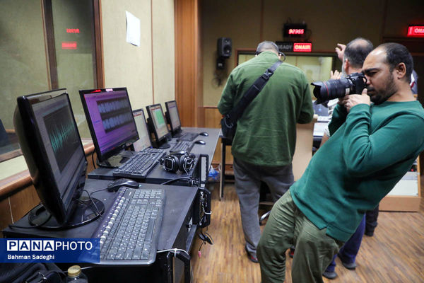 افتتاحیه رادیو مقاومت