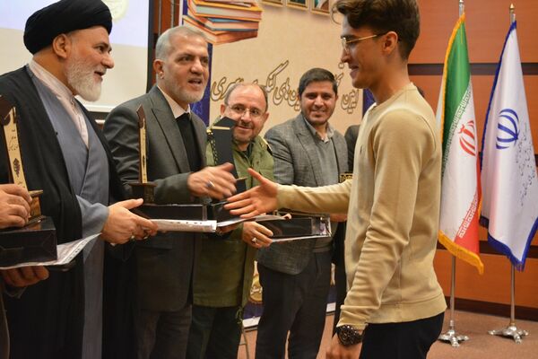 تجلیل از افتخارآفرینان کنکور