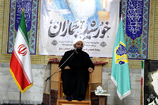 برگزاری مراسم گرامیداشت سالگرد ارتحال امام خمینی (ره) در شهر درق