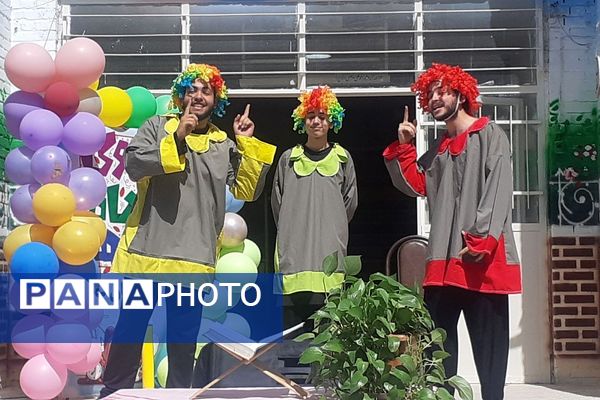 بازگشایی مدارس پیشوا با برنامه‌های شاد و اجرای عروسکی