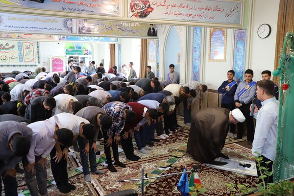 طنین زنگ نماز در مدارس آذربایجان‌شرقی