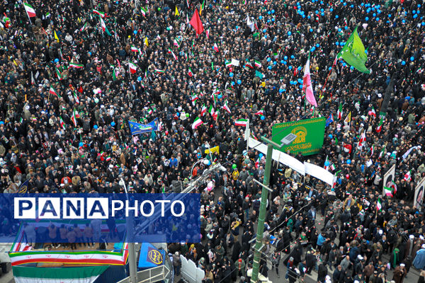 شکوه 22 بهمن مشهد مقدس از نمای هوایی