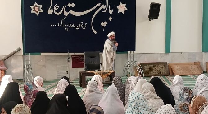 جلسه پرسش و پاسخ معنوی در اعتکاف