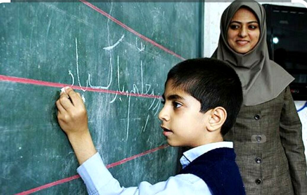  پرسش‌وپاسخ بر بیداری ذهن و دل دانش‌آموزان تاثیر بسیاری دارد