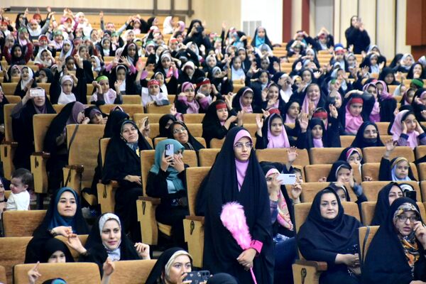 همایش نوگلان سرامد استان اصفهان