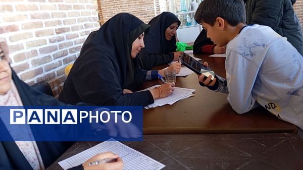  خدمت رسانی ادارات و سازمان‌های شهرستان نیشابور در میز خدمت نماز جمعه