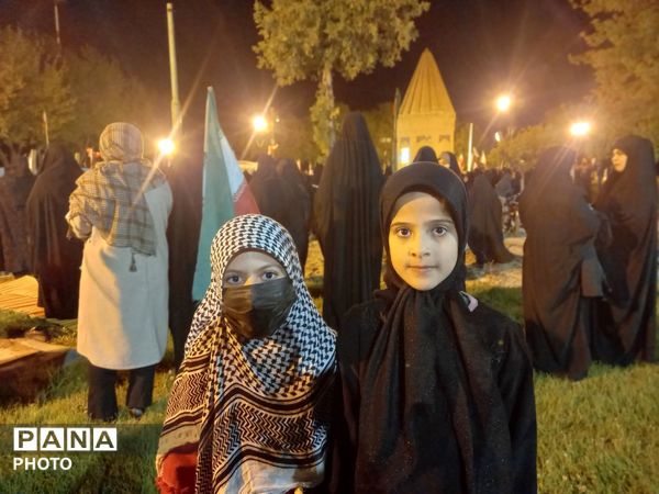 دهه نودی‌ها و هشتادی‌ها در تویسرکان به میدان آمدند