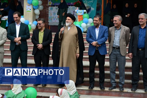 برگزاری مراسم هفته زمین پاک در بهارستان‌دو