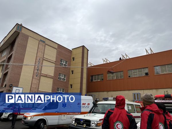 مانور زلزله در مدرسه بانو خاکره شیراز