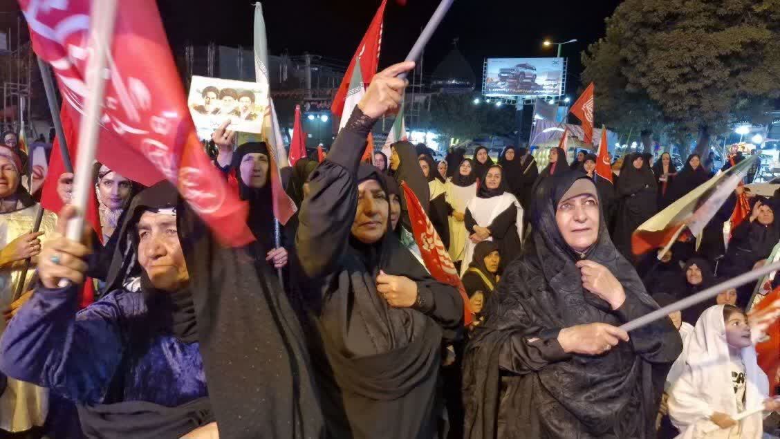 همزمان با سراسر کشور؛ صد و هفتاد و یکمین شب «بیعت با رهبری» در نورآباد