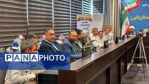 تجلیل از کشاورزان نمونه و دهیارها در پلیس راه استان البرز 