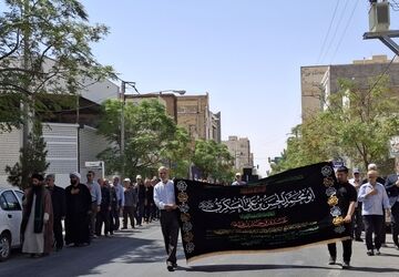 حرکت دسته‌های عزاداری شهرستان گرمسار به‌مناسبت شهادت امام حسن عسکری (ع)
