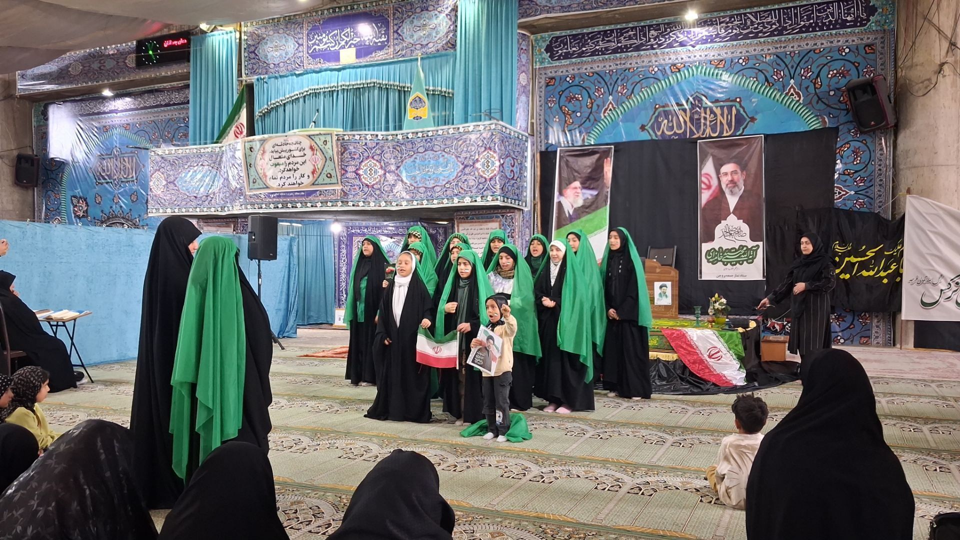 محفل نورانی دعای توسل و نماز استغاثه در آستانه چهلمین شهادت امام شهید 