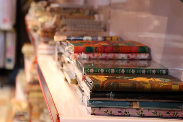 از قلم تا کیف، همه چیز ایرانی