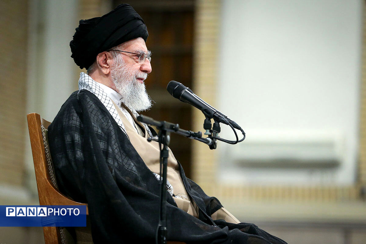 جمعی از معلمان کشور فردا با رهبر انقلاب دیدار می‌کنند