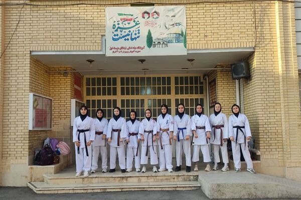 هفته تربیت‌بدنی در دبیرستان فرشتگان ناحیه ۴شیراز