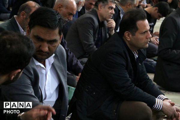 حضور فرهنگیان مردم روزه دار و متدین در نمازجمعه شهرستان ملارد