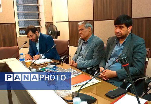 سومین جلسه شورای آموزش و پرورش ملارد با حضور مدیرکل آموزش و پرورش شهرستان‌های استان تهران